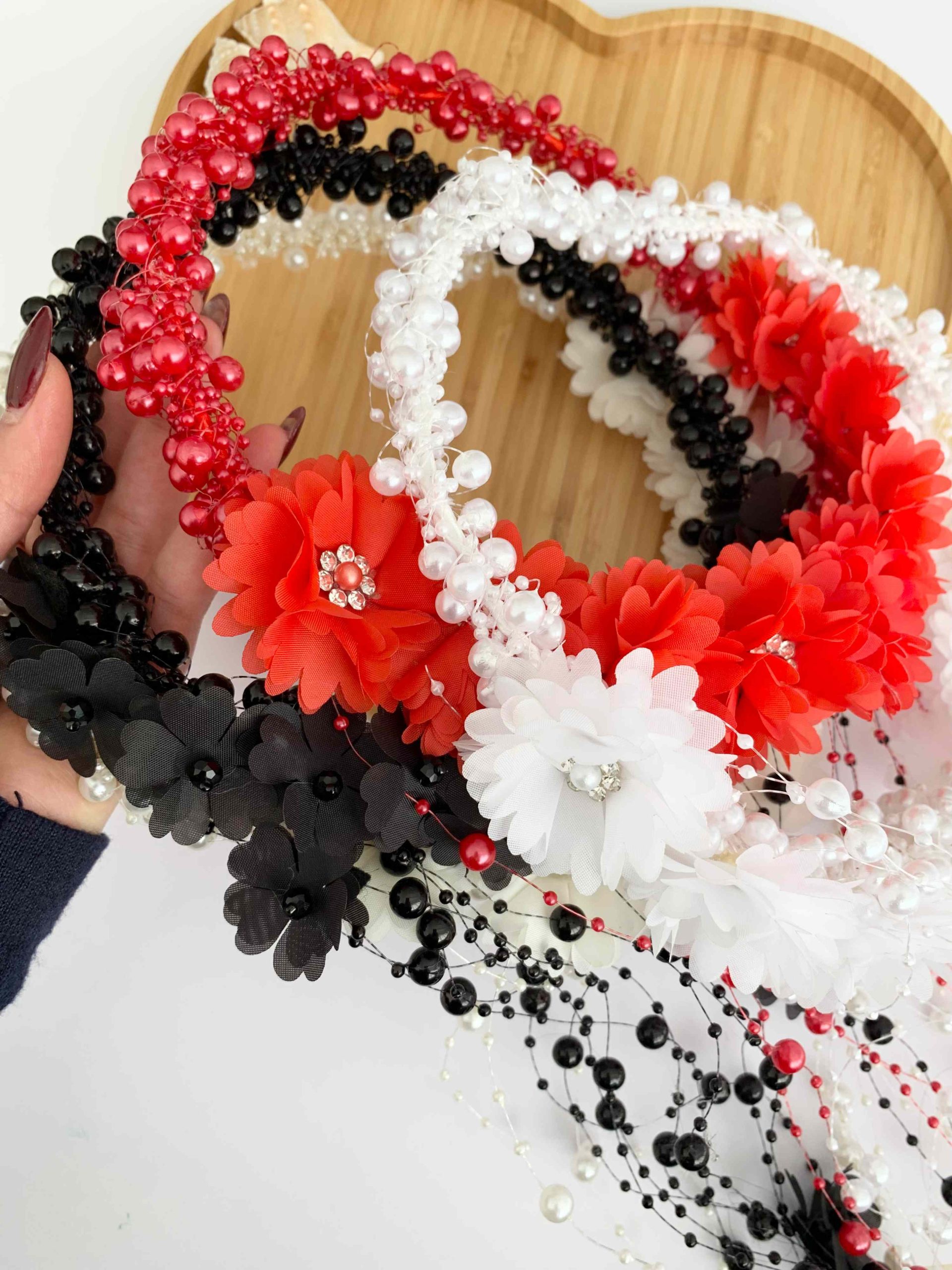 Picsart_25-11-22_06-19-36-176